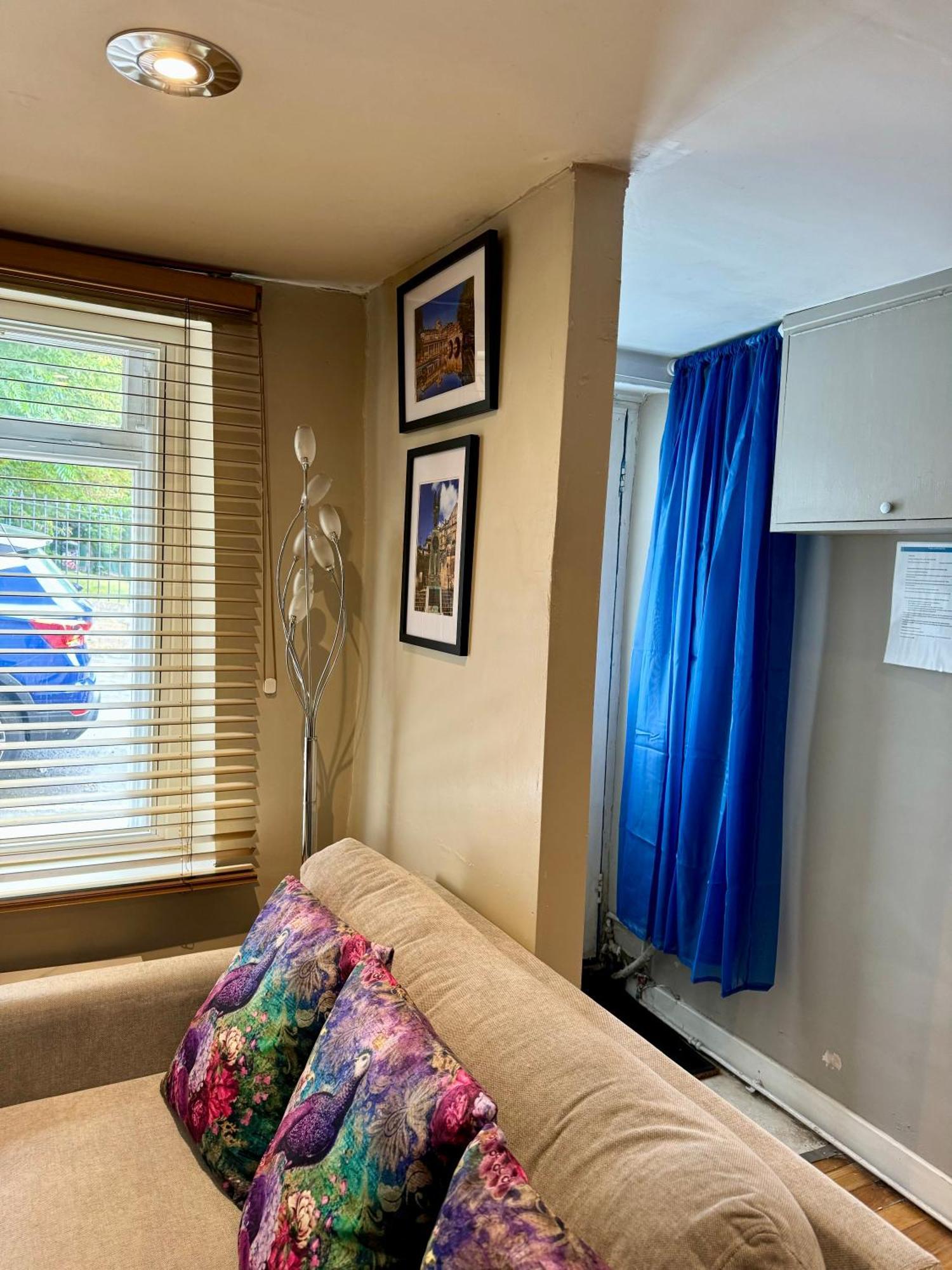 Beautiful Townhouse Next To Royal Victoria Park And Botanical Gardens Within Easy Walking Distance To Bath City Centre エクステリア 写真