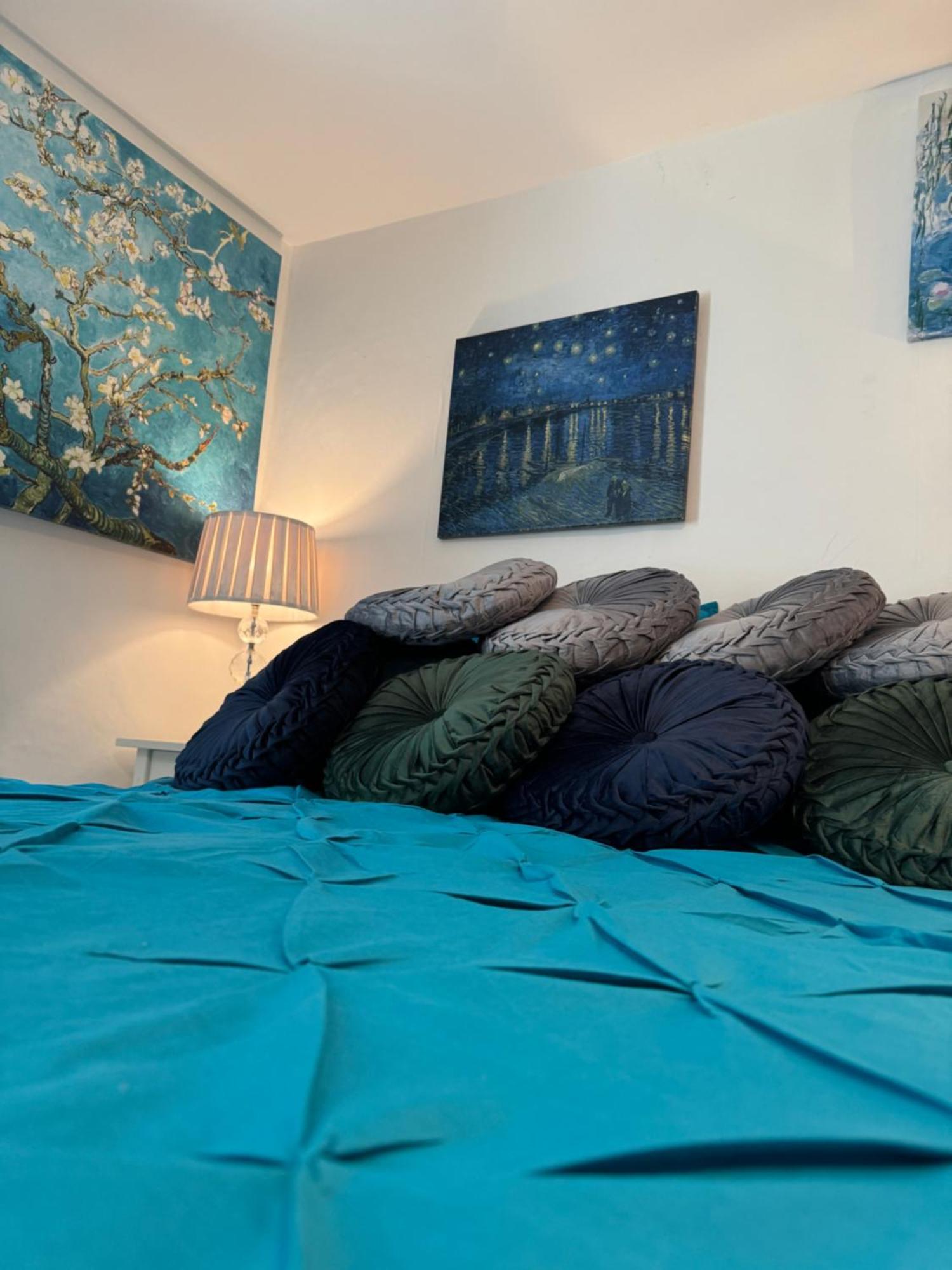Beautiful Townhouse Next To Royal Victoria Park And Botanical Gardens Within Easy Walking Distance To Bath City Centre エクステリア 写真