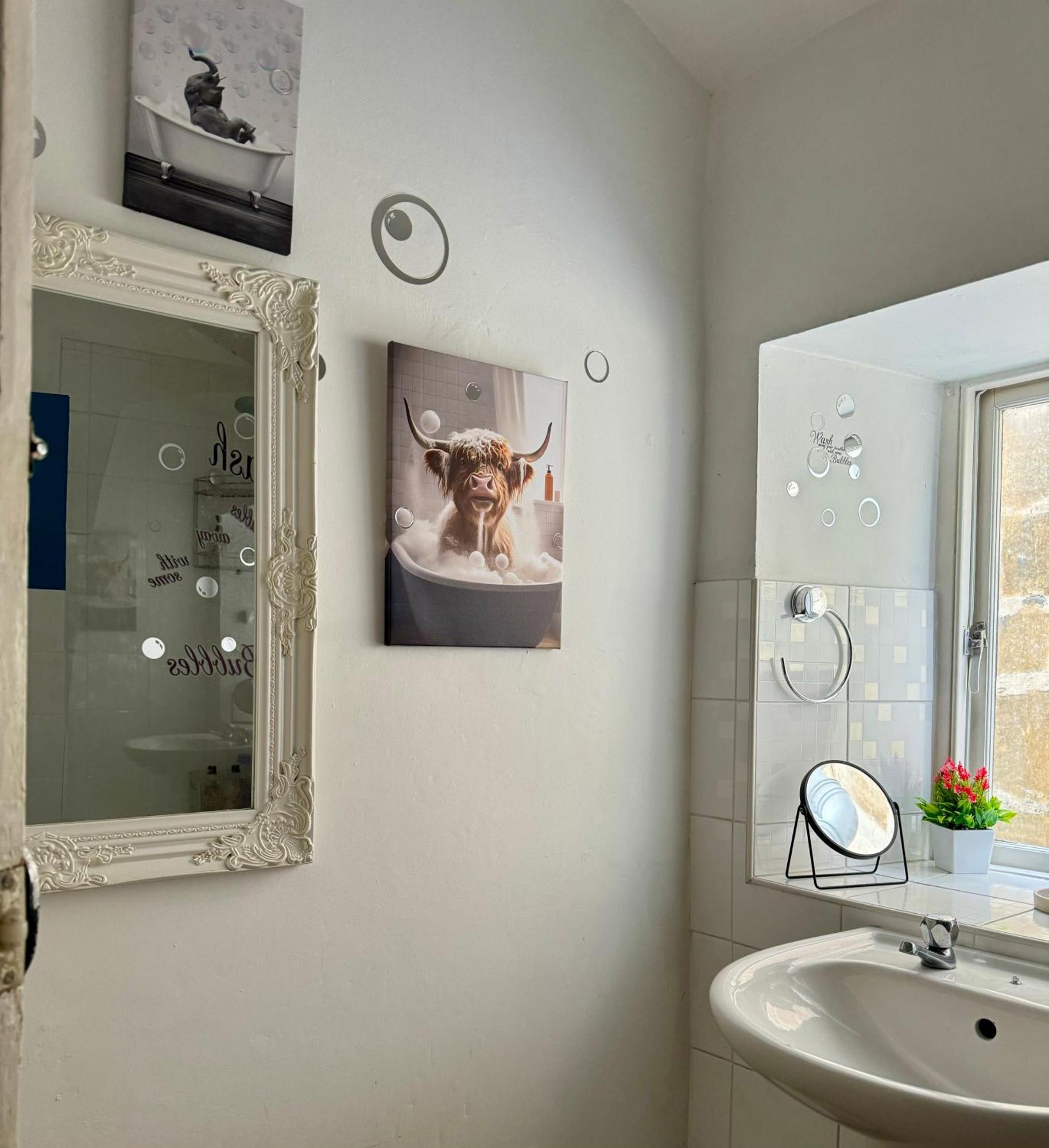 Beautiful Townhouse Next To Royal Victoria Park And Botanical Gardens Within Easy Walking Distance To Bath City Centre エクステリア 写真